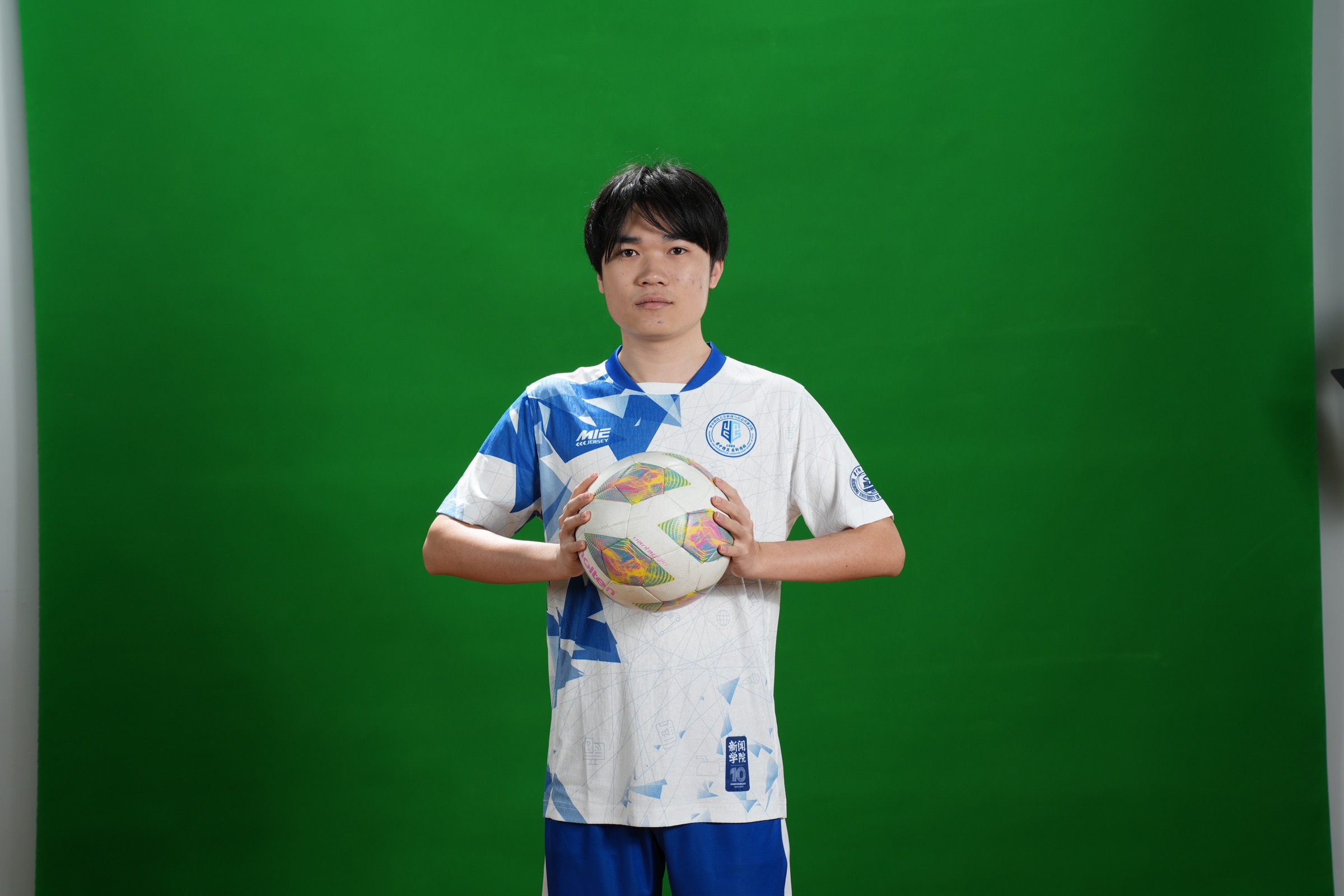 张子柠头像