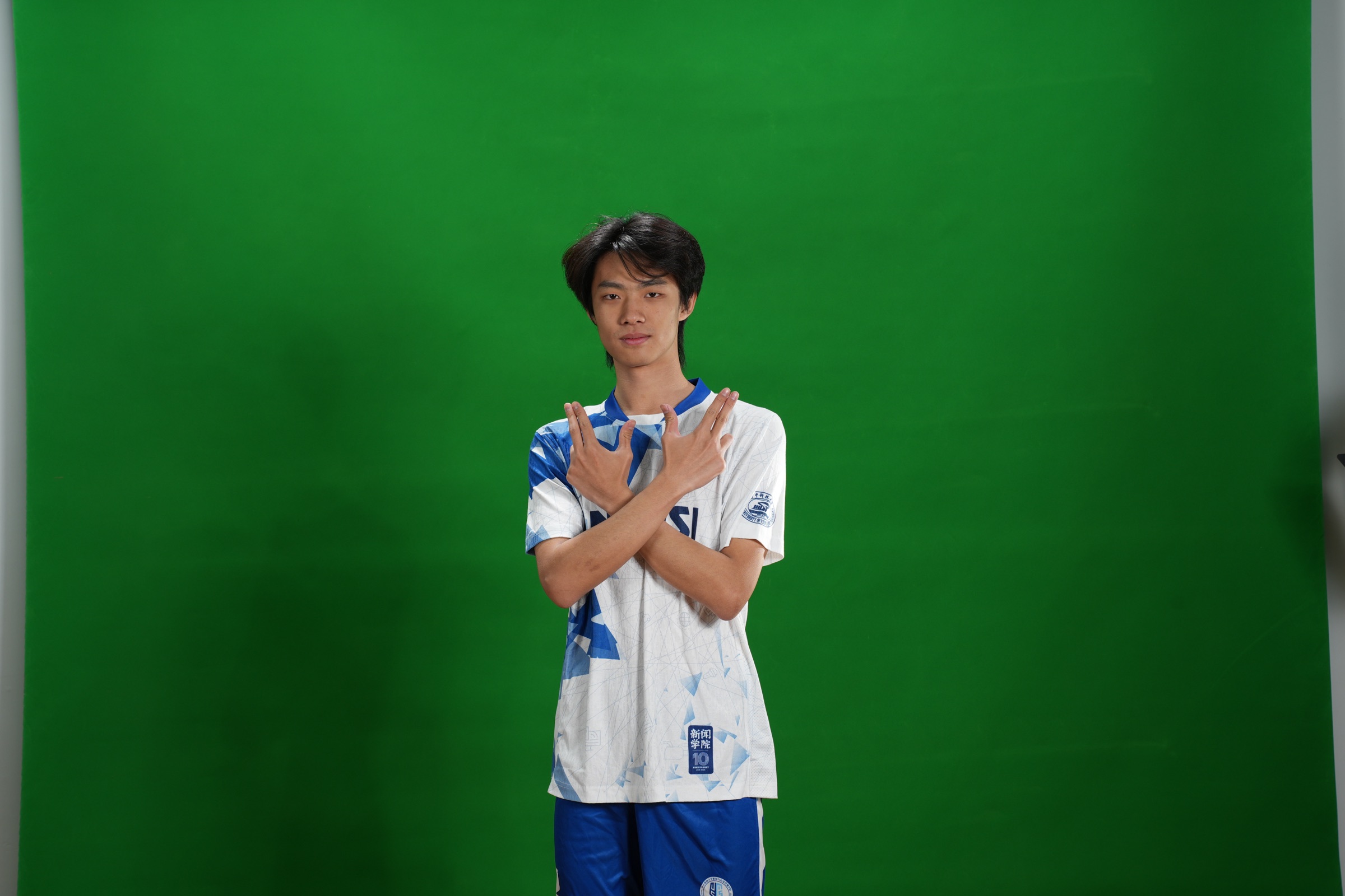 康锦烁头像